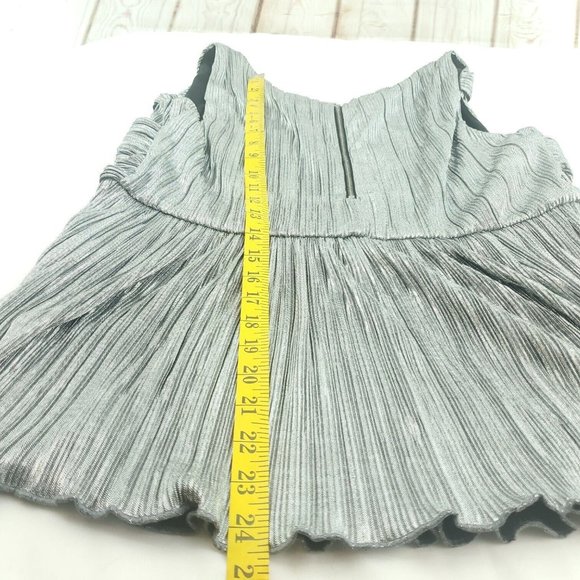 Lane Bryant Womens Gray Sleeveless V Neck Criss Cross Blouse Top Size 14/16 - Picture 9 of 13